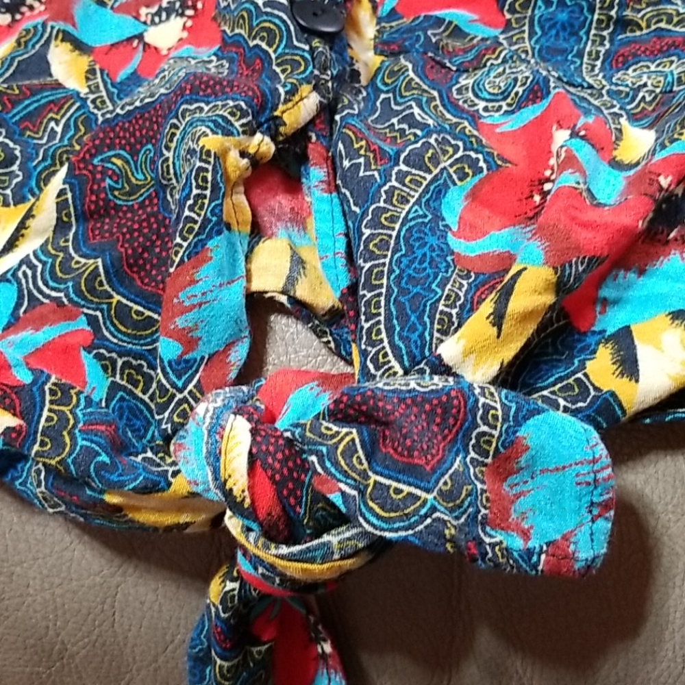 Red-blue-yellow-black Top - Picture 2 of 5